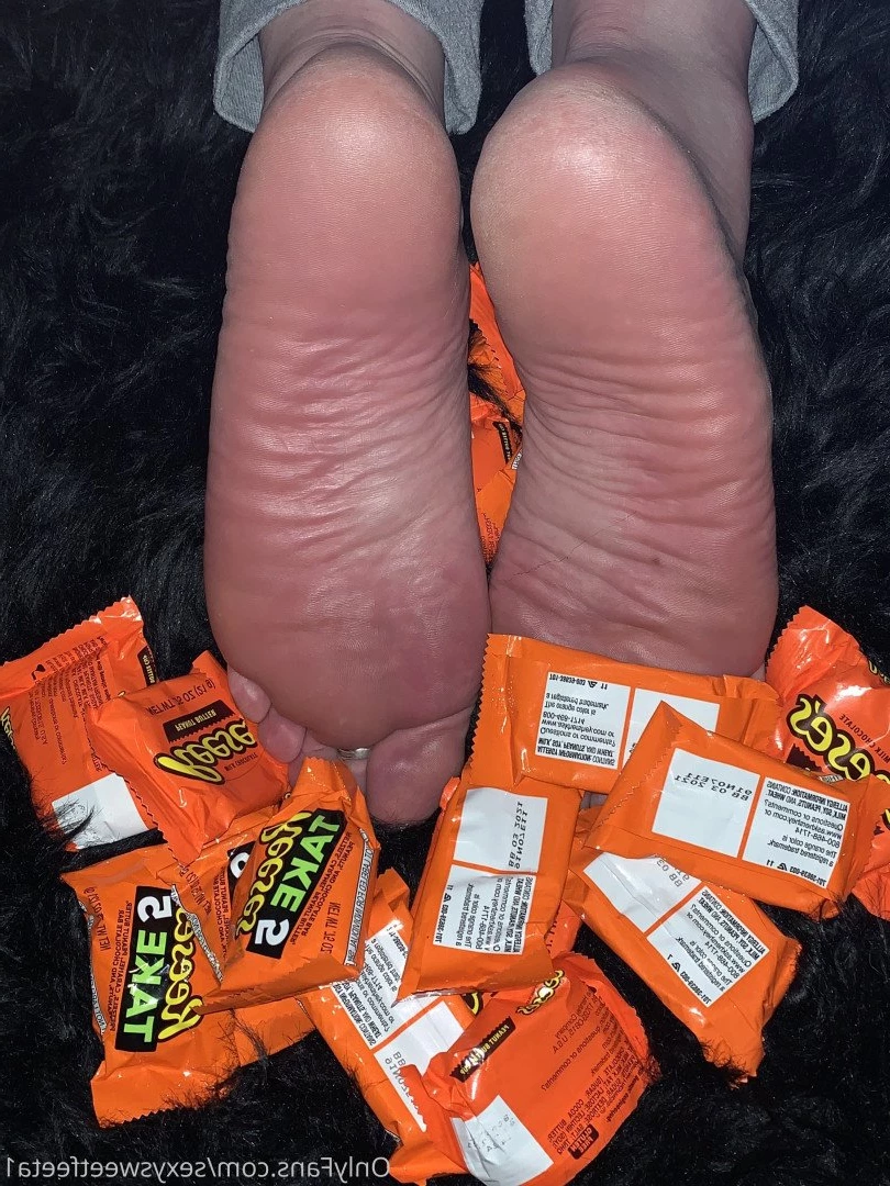 sexysweetfeetana [ sexysweetfeeta1 ] Onlyfans leaked photo 2779242 on Hotleaks.tv