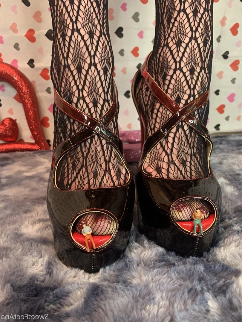sexysweetfeetana [ sexysweetfeeta1 ] Onlyfans leaked photo 2779439 on Hotleaks.tv