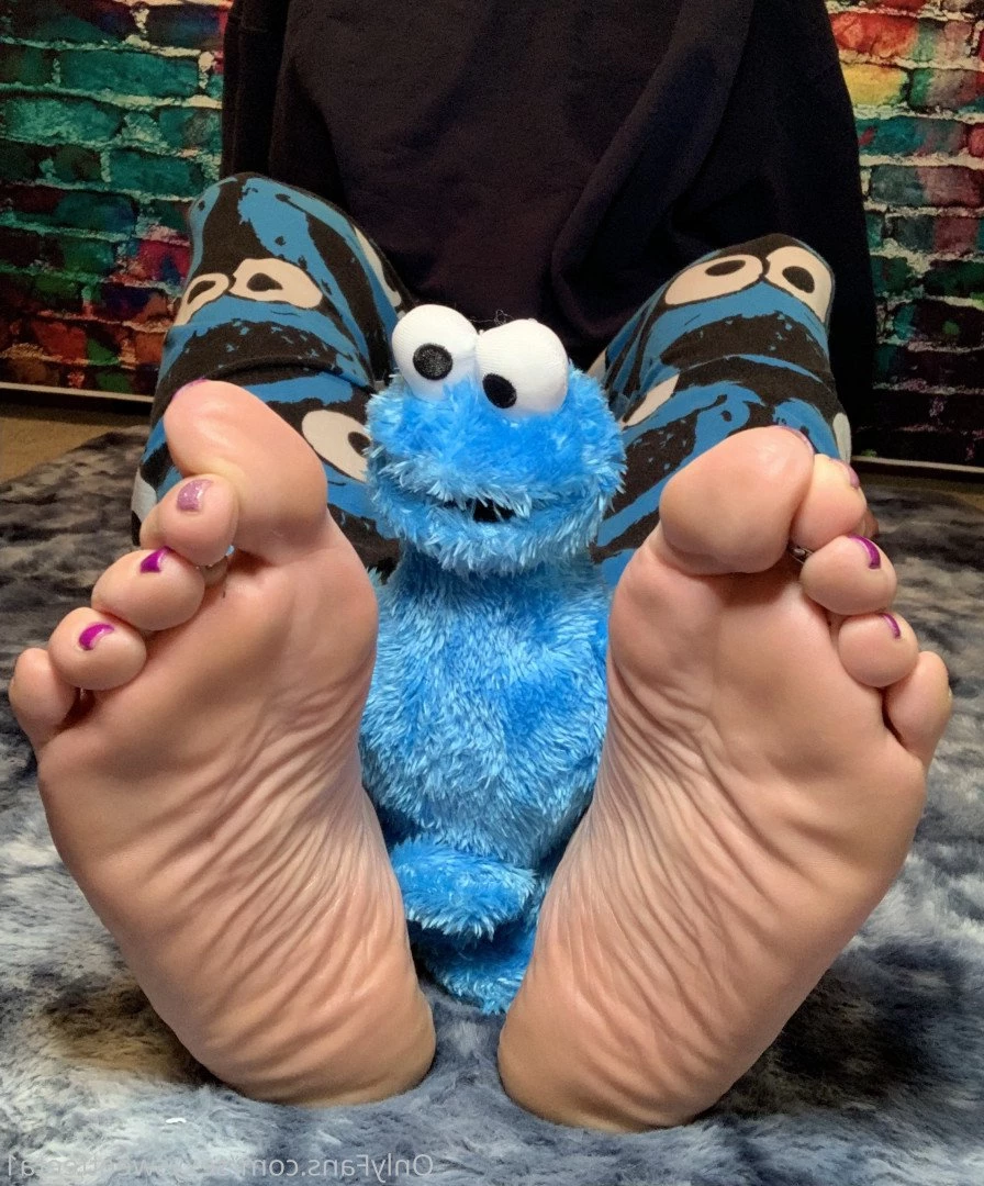 sexysweetfeetana [ sexysweetfeeta1 ] Onlyfans leaked photo 2779750 on Hotleaks.tv