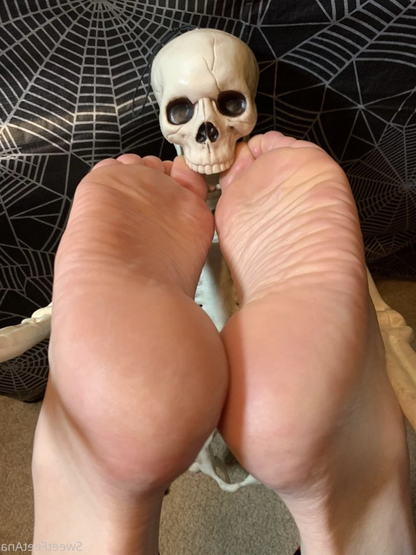 sexysweetfeetana [ sexysweetfeeta1 ] Onlyfans leaked photo 2780393 on Hotleaks.tv