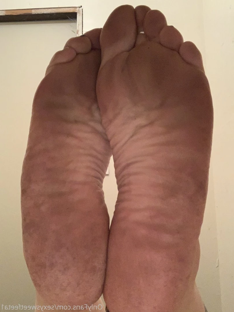 sexysweetfeetana [ sexysweetfeeta1 ] Onlyfans leaked photo 2780800 on Hotleaks.tv
