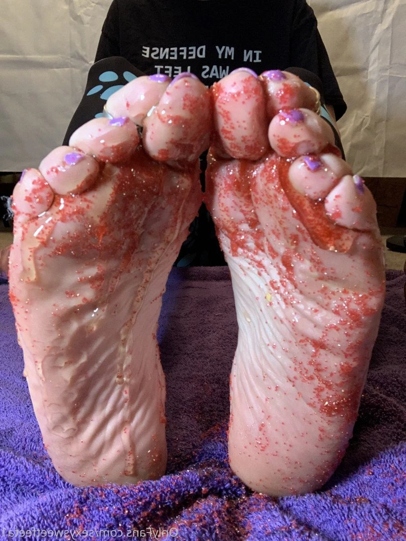 sexysweetfeetana [ sexysweetfeeta1 ] Onlyfans leaked photo 2780949 on Hotleaks.tv