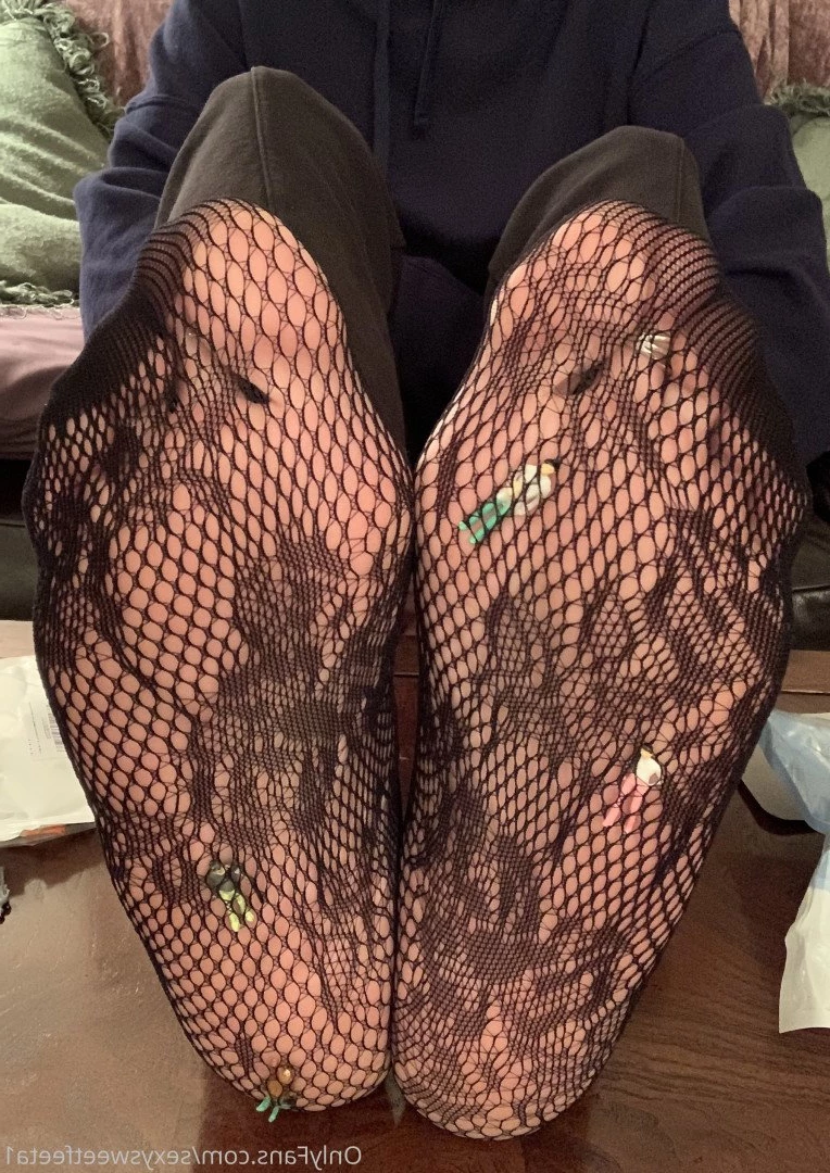 sexysweetfeetana [ sexysweetfeeta1 ] Onlyfans leaked photo 2781023 on Hotleaks.tv