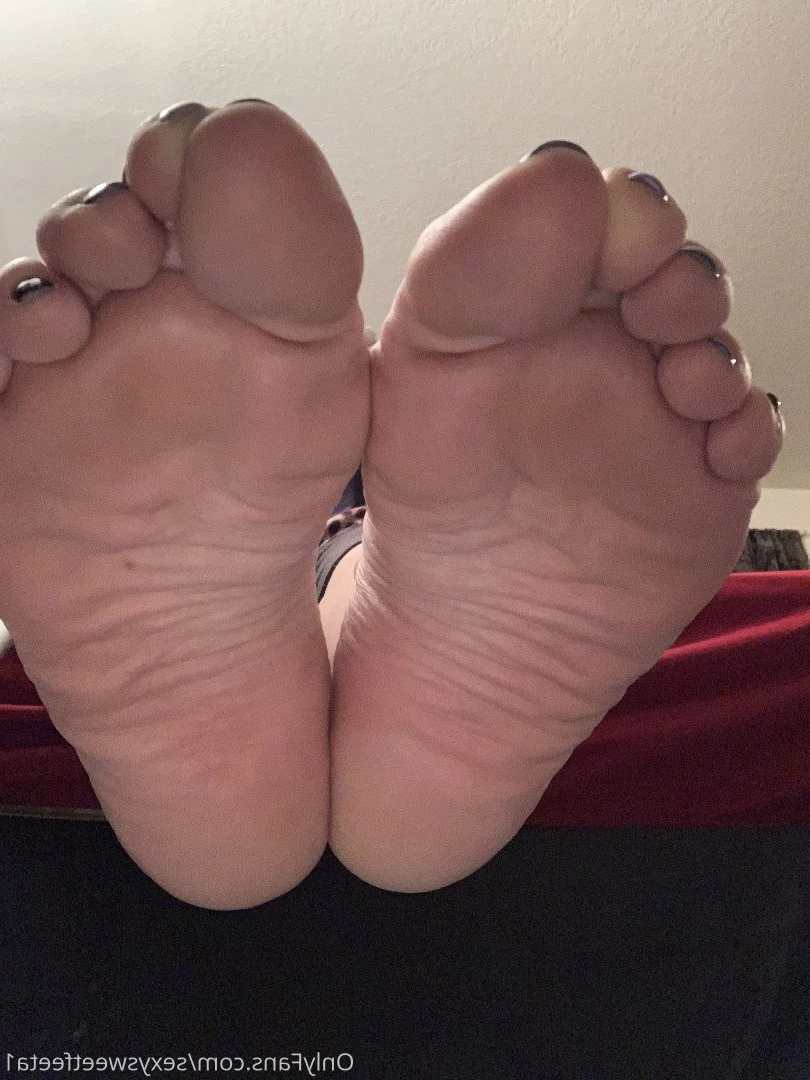 sexysweetfeetana [ sexysweetfeeta1 ] Onlyfans leaked photo 2781136 on Hotleaks.tv