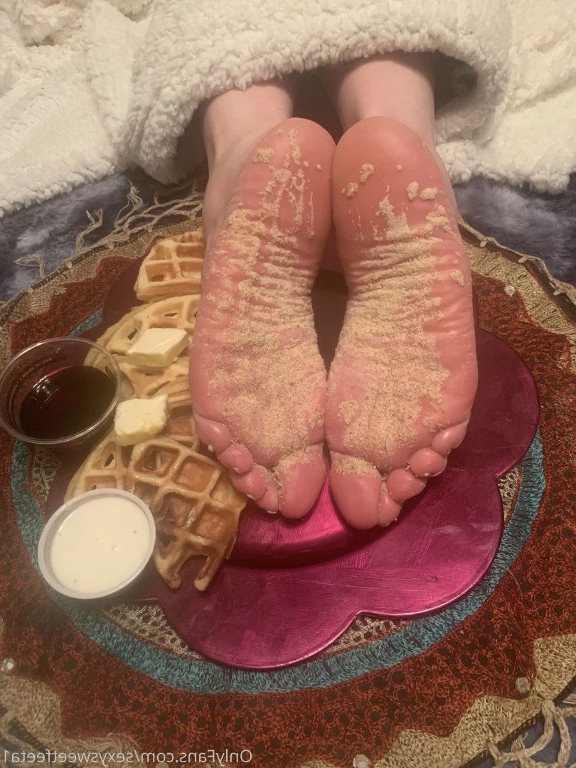 sexysweetfeetana [ sexysweetfeeta1 ] Onlyfans leaked photo 2781759 on Hotleaks.tv