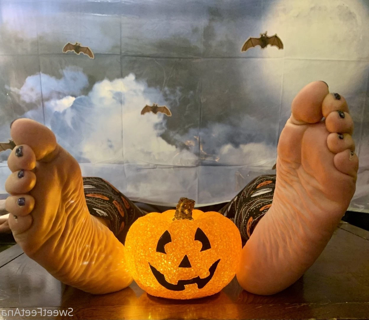 sexysweetfeetana [ sexysweetfeeta1 ] Onlyfans leaked photo 2782487 on Hotleaks.tv