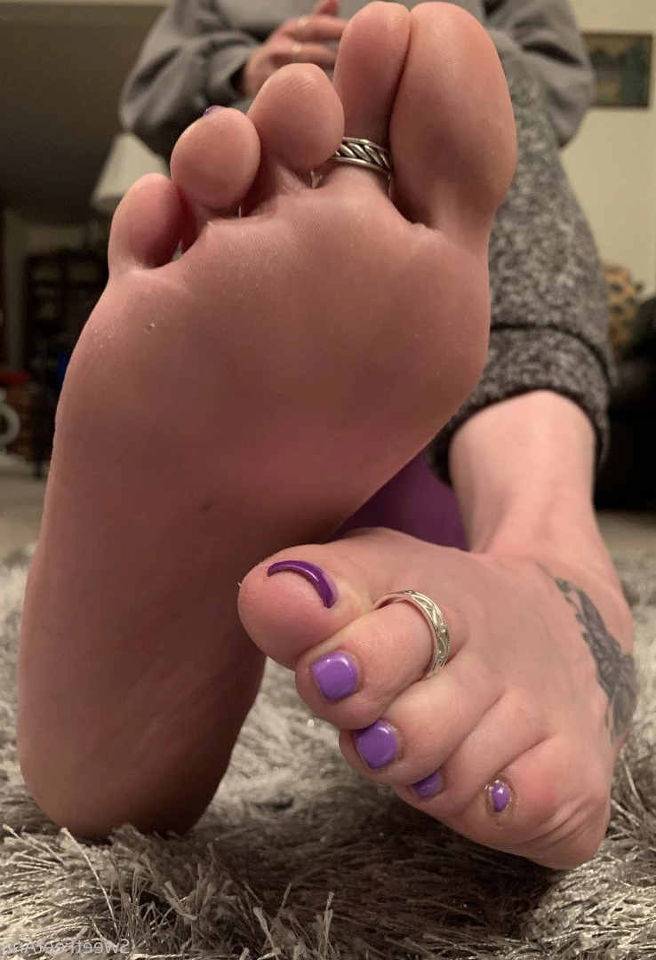 sexysweetfeetana [ sexysweetfeeta1 ] Onlyfans leaked photo 2782580 on Hotleaks.tv