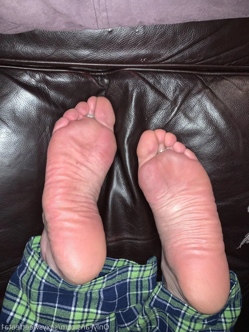 sexysweetfeetana [ sexysweetfeeta1 ] Onlyfans leaked photo 2783260 on Hotleaks.tv