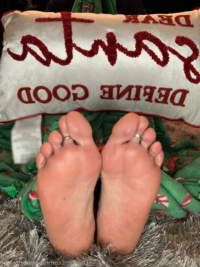 sexysweetfeetana [ sexysweetfeeta1 ] Onlyfans leaked photo 2783620 on Hotleaks.tv
