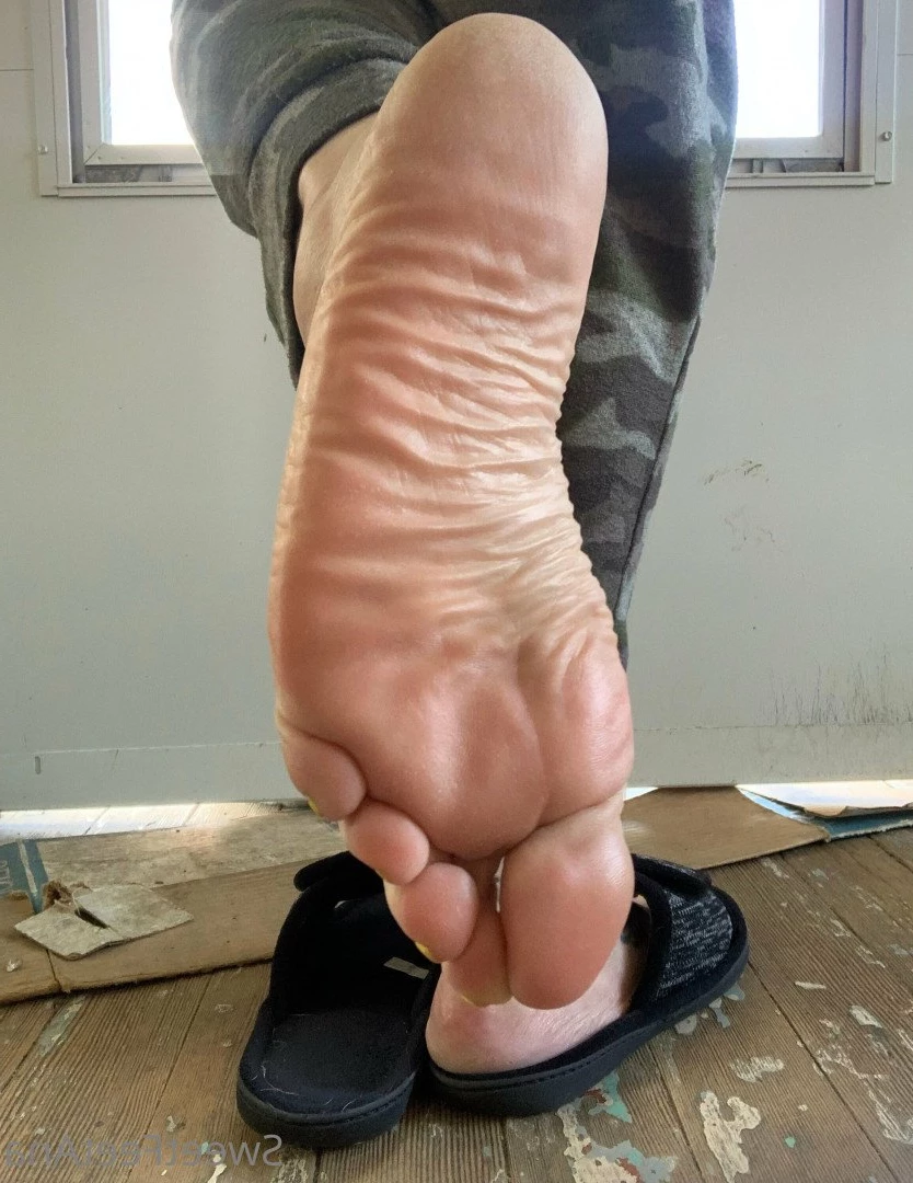 sexysweetfeetana [ sexysweetfeeta1 ] Onlyfans leaked photo 2784103 on Hotleaks.tv