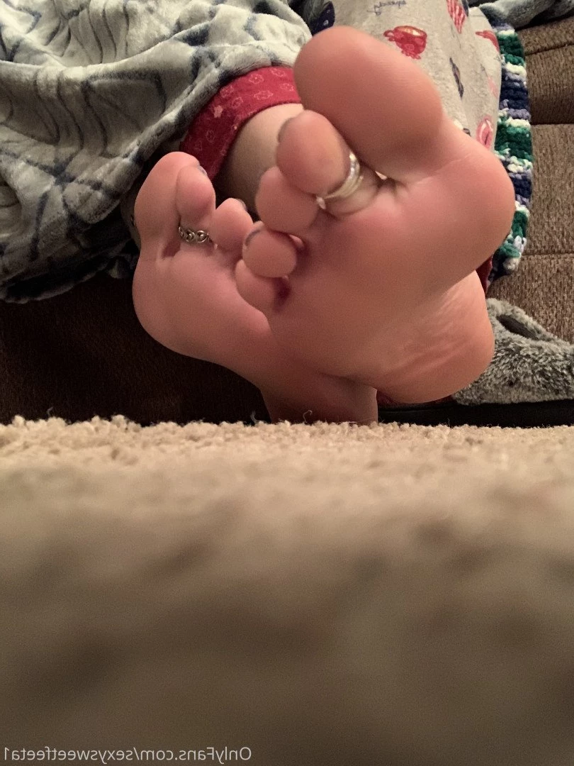 sexysweetfeetana [ sexysweetfeeta1 ] Onlyfans leaked photo 2784113 on Hotleaks.tv