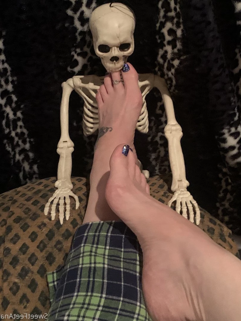 sexysweetfeetana [ sexysweetfeeta1 ] Onlyfans leaked photo 2784709 on Hotleaks.tv