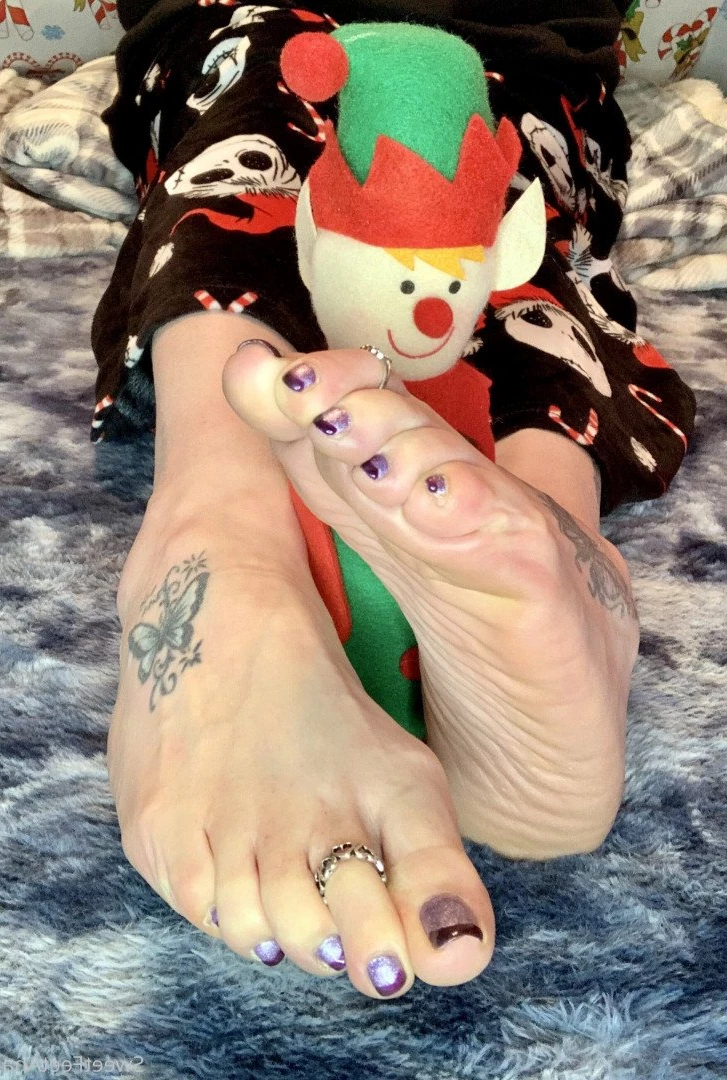 sexysweetfeetana [ sexysweetfeeta1 ] Onlyfans leaked photo 2785087 on Hotleaks.tv
