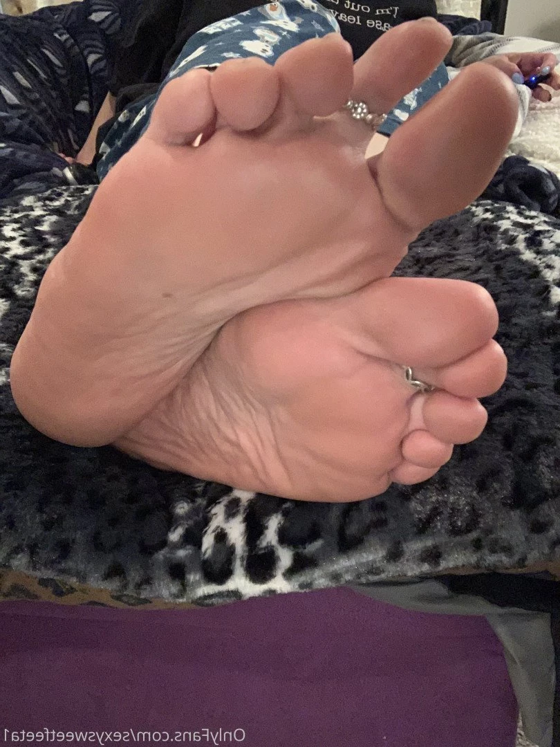 sexysweetfeetana [ sexysweetfeeta1 ] Onlyfans leaked photo 2785669 on Hotleaks.tv