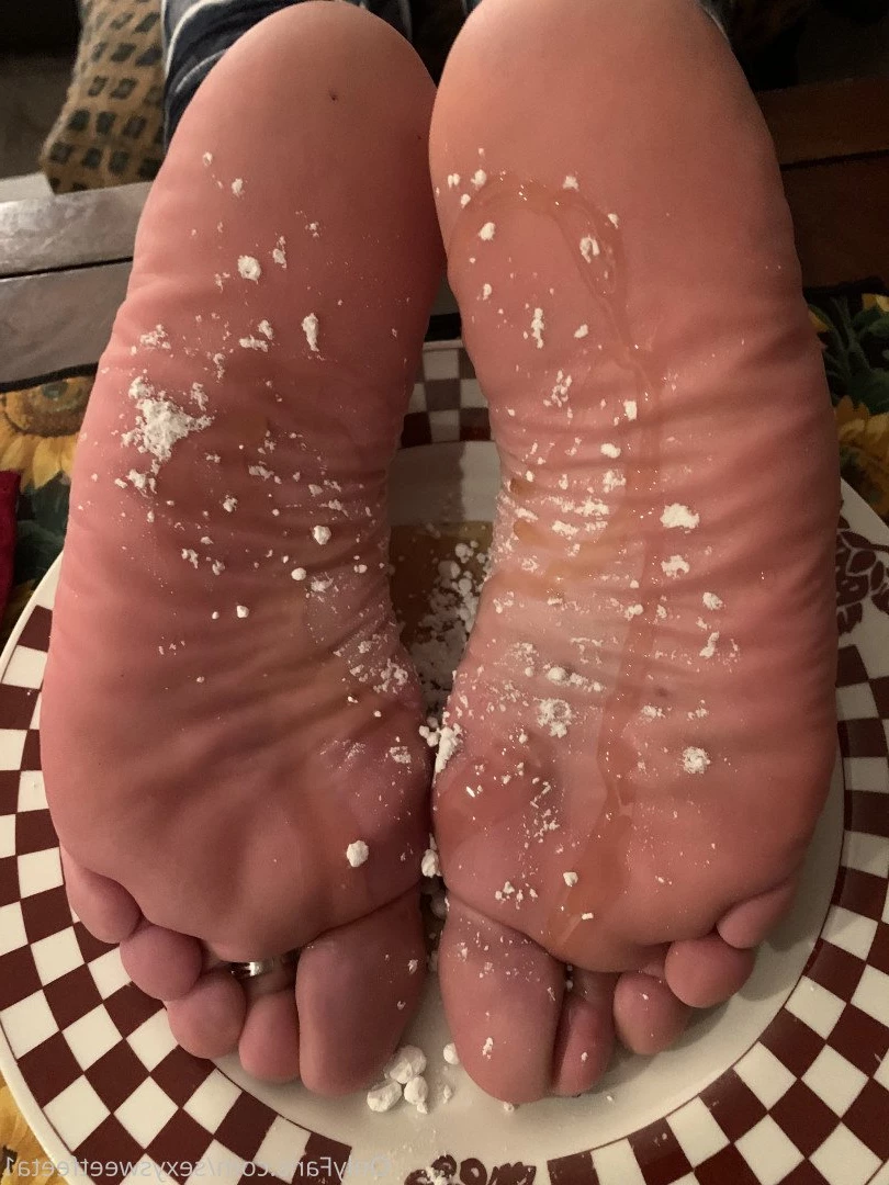 sexysweetfeetana [ sexysweetfeeta1 ] Onlyfans leaked photo 2786075 on Hotleaks.tv