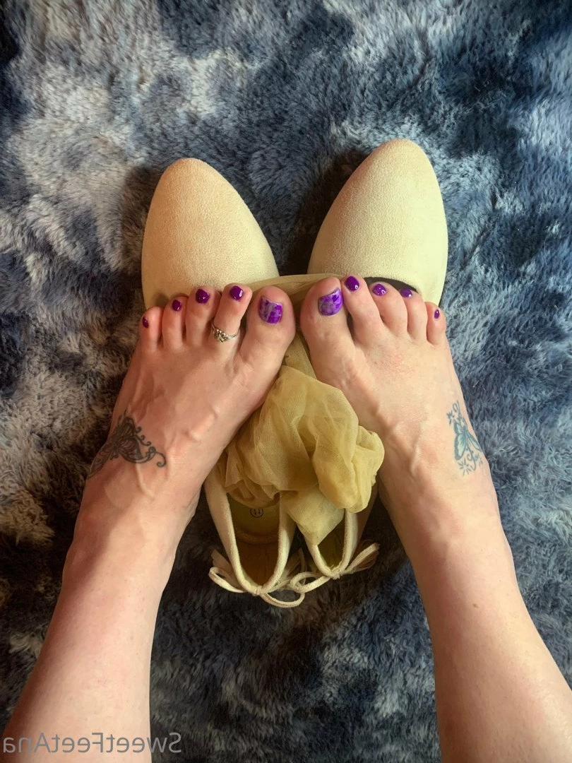 sexysweetfeetana [ sexysweetfeeta1 ] Onlyfans leaked photo 2786156 on Hotleaks.tv