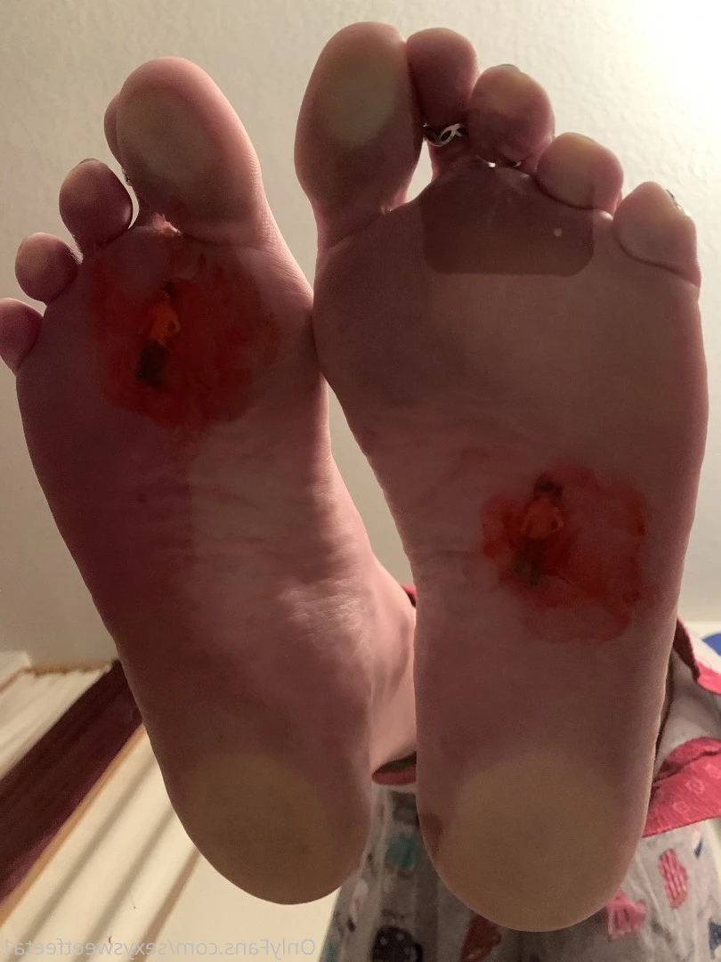 sexysweetfeetana [ sexysweetfeeta1 ] Onlyfans leaked photo 2786651 on Hotleaks.tv