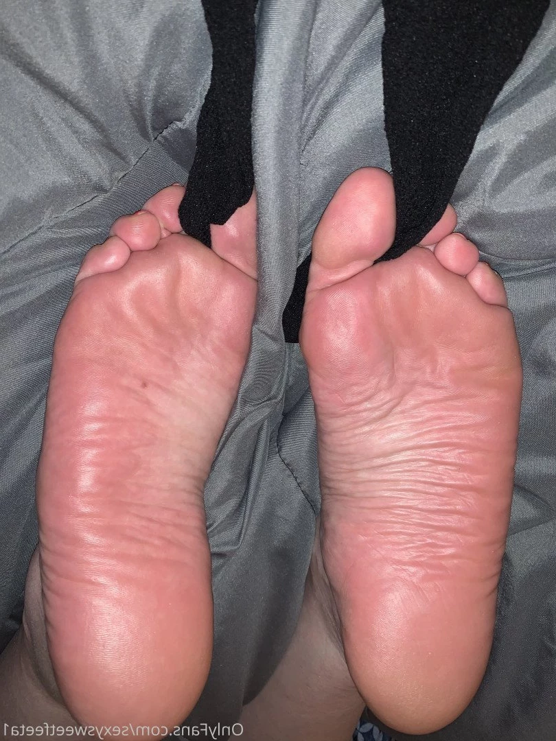 sexysweetfeetana [ sexysweetfeeta1 ] Onlyfans leaked photo 2786799 on Hotleaks.tv