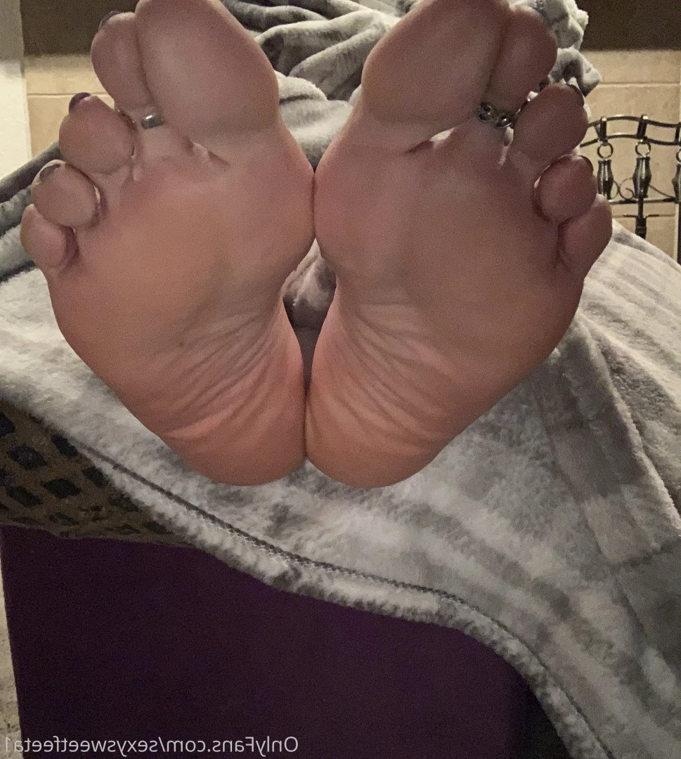 sexysweetfeetana [ sexysweetfeeta1 ] Onlyfans leaked photo 2787168 on Hotleaks.tv