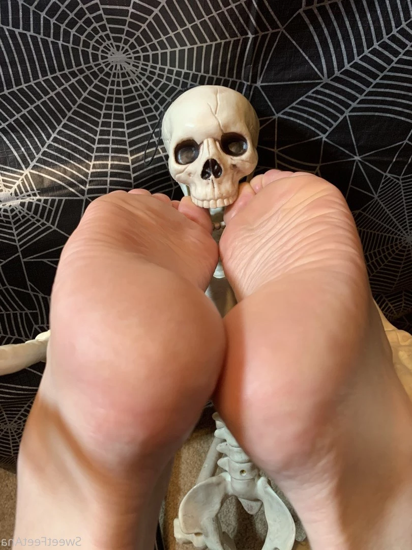 sexysweetfeetana [ sexysweetfeeta1 ] Onlyfans leaked photo 2787235 on Hotleaks.tv