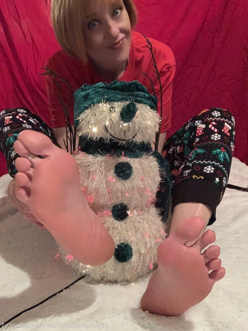 sexysweetfeetana [ sexysweetfeeta1 ] Onlyfans leaked photo 2787465 on Hotleaks.tv