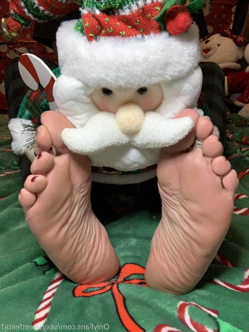 sexysweetfeetana [ sexysweetfeeta1 ] Onlyfans leaked photo 2787552 on Hotleaks.tv