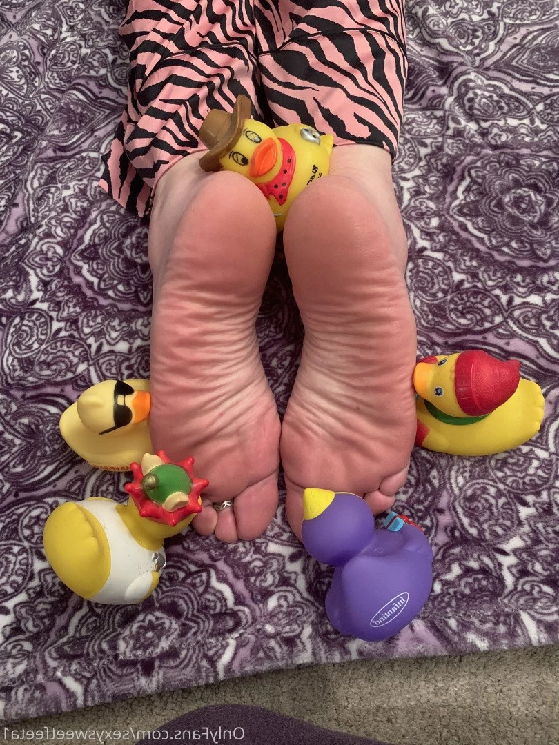 sexysweetfeetana [ sexysweetfeeta1 ] Onlyfans leaked photo 2787609 on Hotleaks.tv