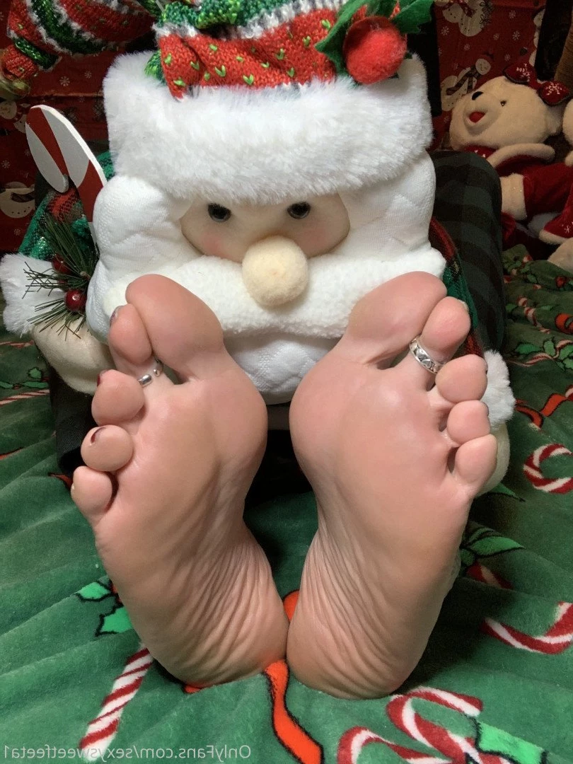 sexysweetfeetana [ sexysweetfeeta1 ] Onlyfans leaked photo 2787693 on Hotleaks.tv