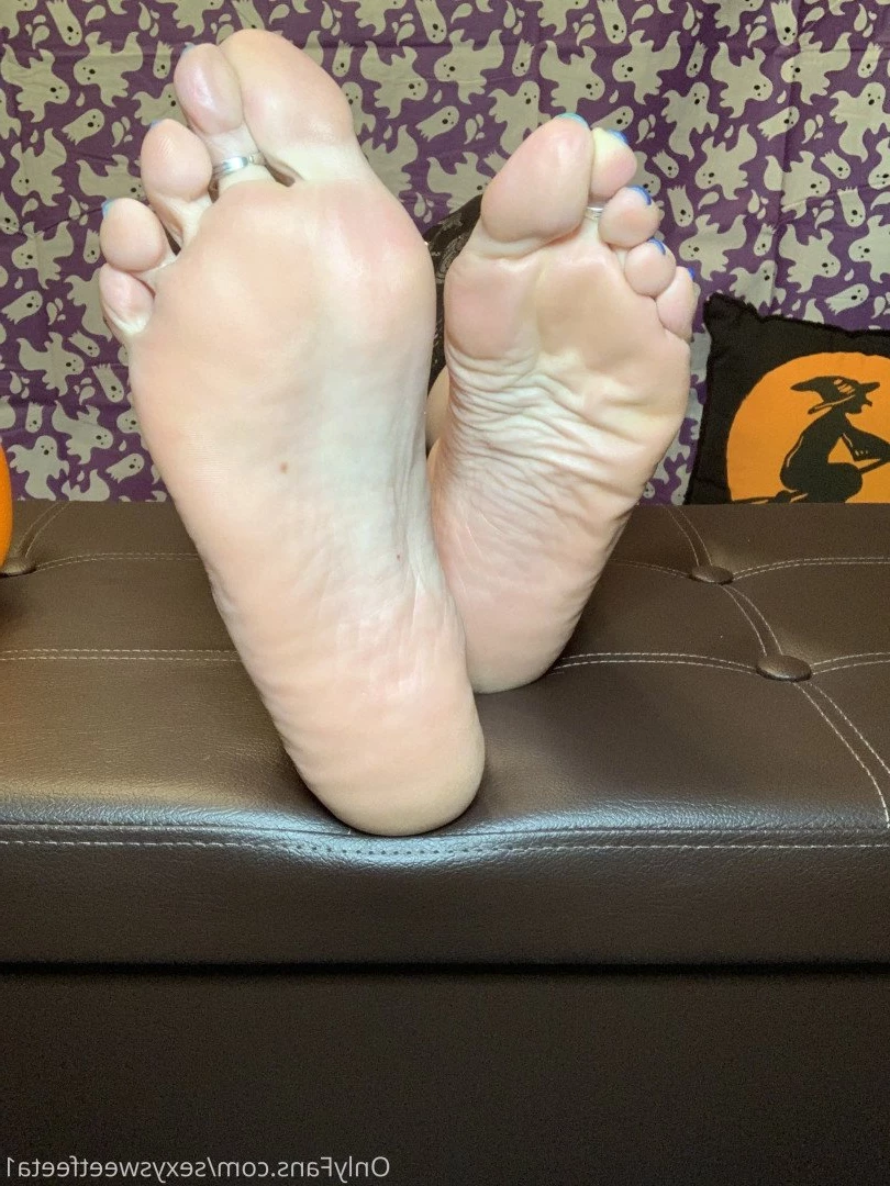 sexysweetfeetana [ sexysweetfeeta1 ] Onlyfans leaked photo 2787761 on Hotleaks.tv