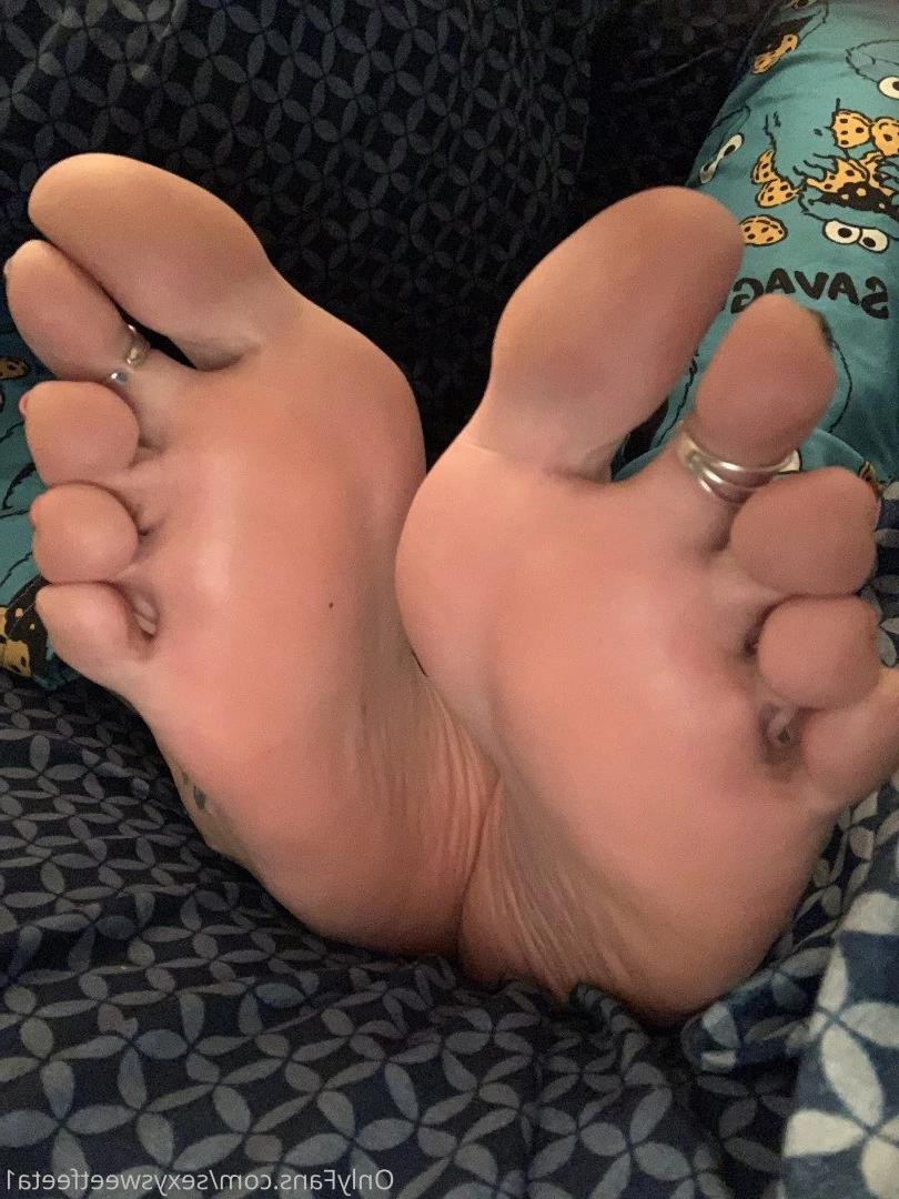 sexysweetfeetana [ sexysweetfeeta1 ] Onlyfans leaked photo 2788590 on Hotleaks.tv