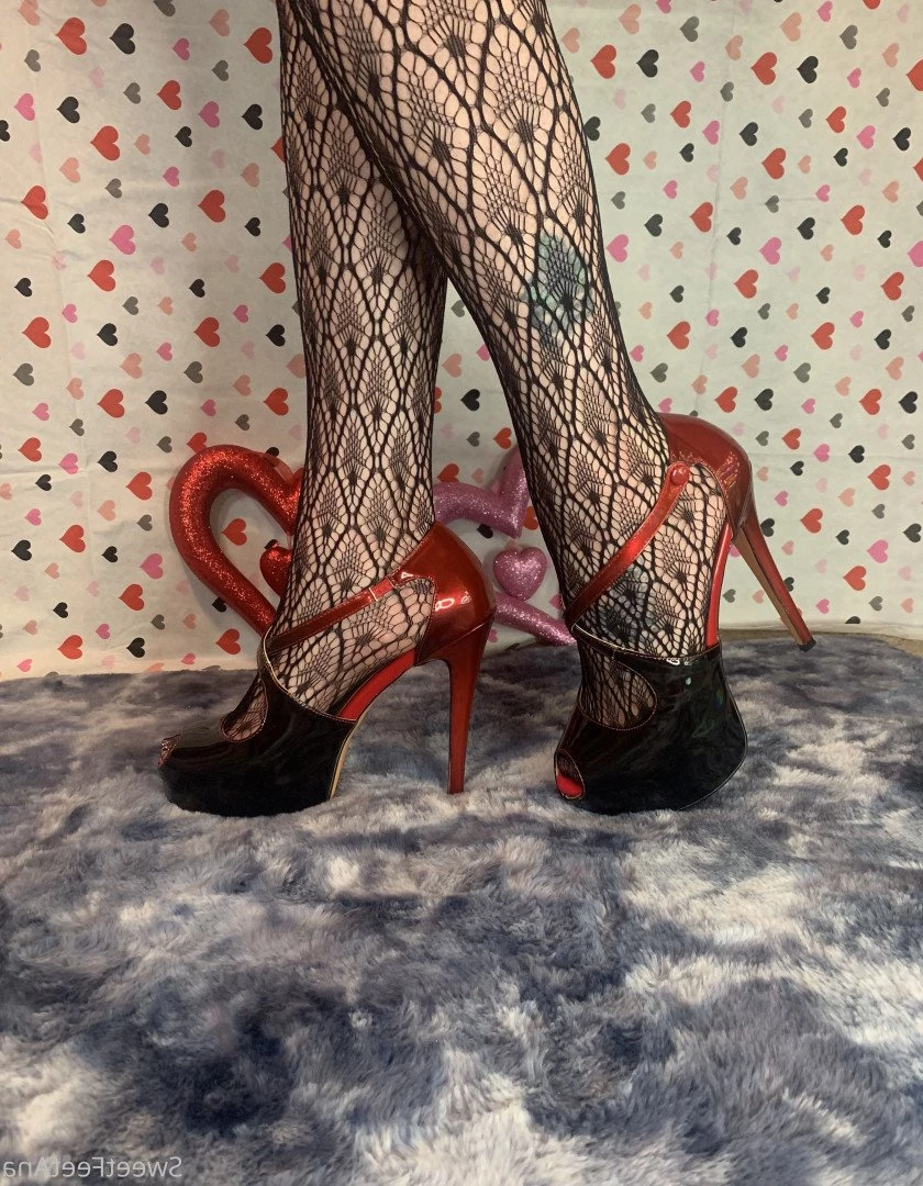 sexysweetfeetana [ sexysweetfeeta1 ] Onlyfans leaked photo 2788682 on Hotleaks.tv