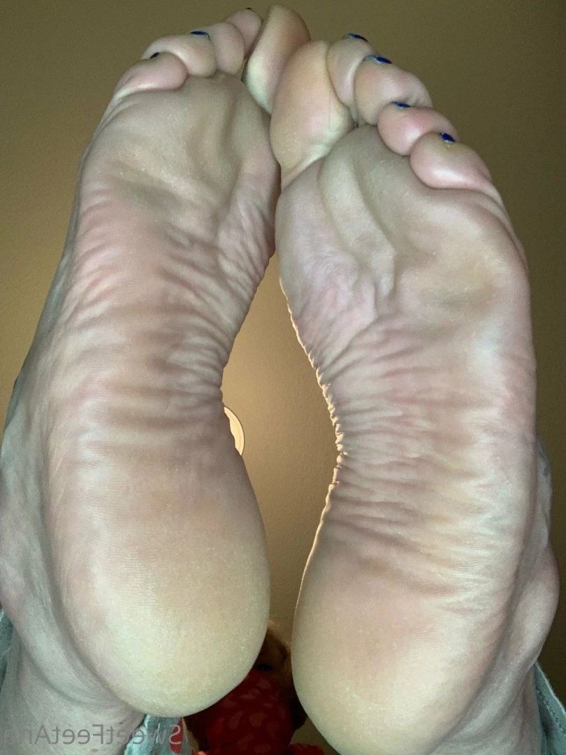 sexysweetfeetana [ sexysweetfeeta1 ] Onlyfans leaked photo 2788908 on Hotleaks.tv