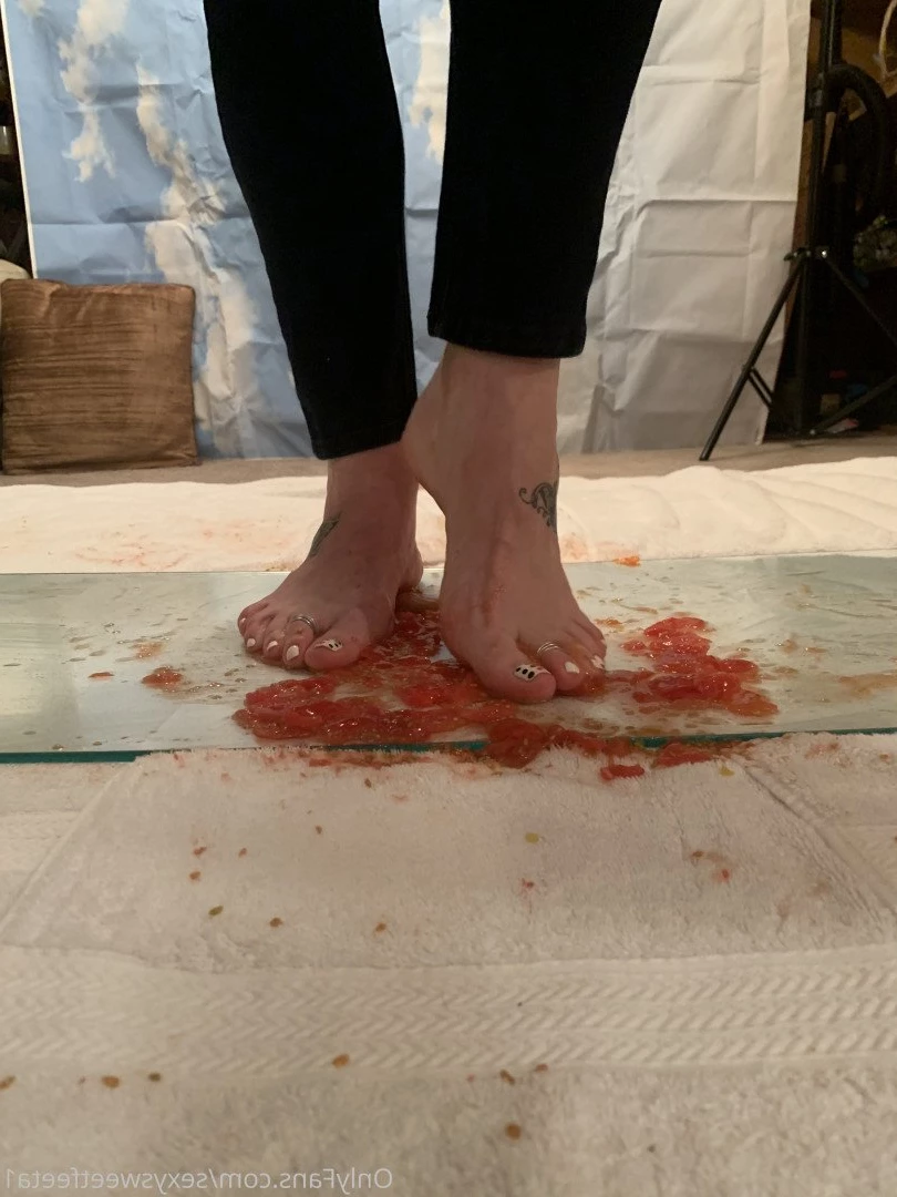 sexysweetfeetana [ sexysweetfeeta1 ] Onlyfans leaked photo 2789081 on Hotleaks.tv