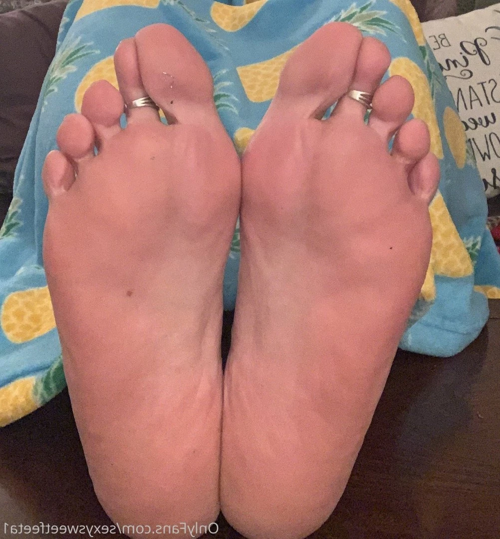 sexysweetfeetana [ sexysweetfeeta1 ] Onlyfans leaked photo 2789661 on Hotleaks.tv