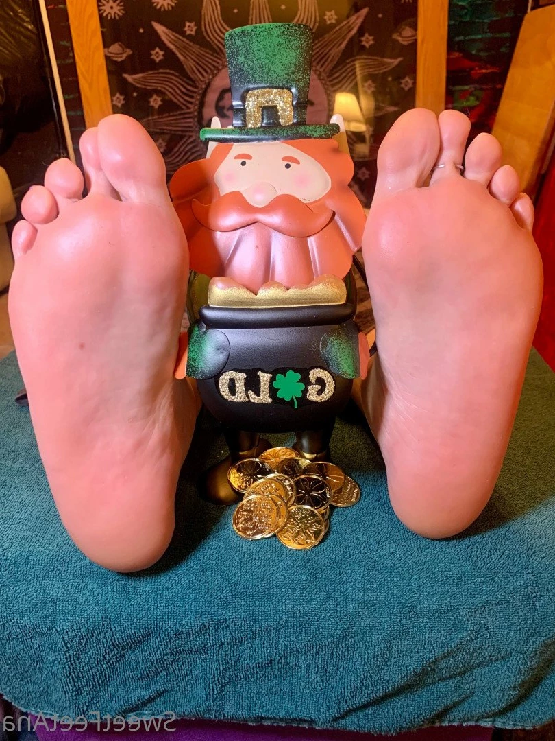 sexysweetfeetana [ sexysweetfeeta1 ] Onlyfans leaked photo 2789827 on Hotleaks.tv