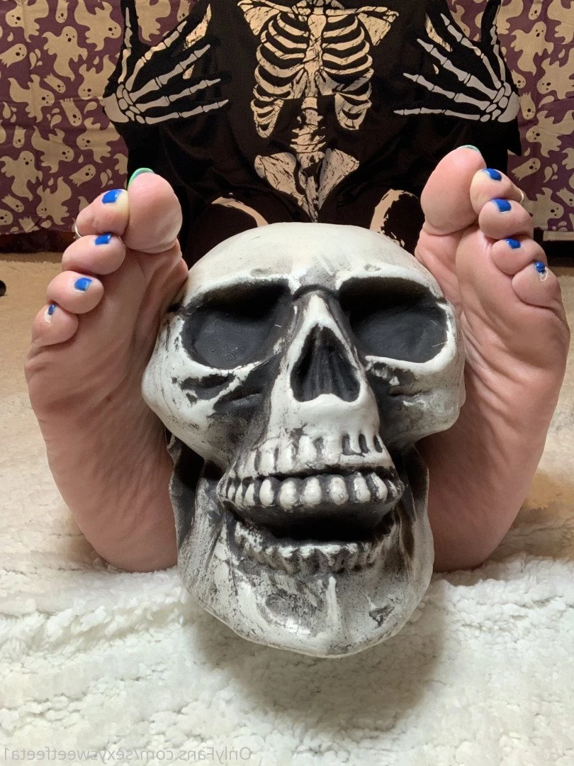 sexysweetfeetana [ sexysweetfeeta1 ] Onlyfans leaked photo 2789977 on Hotleaks.tv