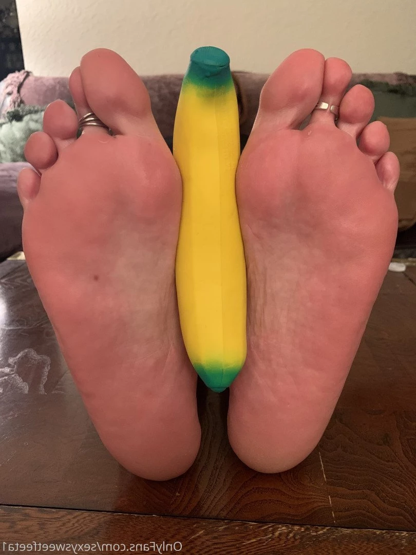 sexysweetfeetana [ sexysweetfeeta1 ] Onlyfans leaked photo 2790093 on Hotleaks.tv