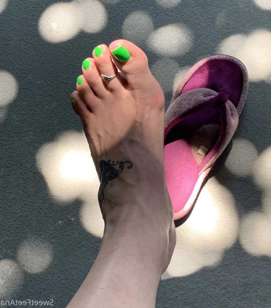 sexysweetfeetana [ sexysweetfeeta1 ] Onlyfans leaked photo 2790116 on Hotleaks.tv