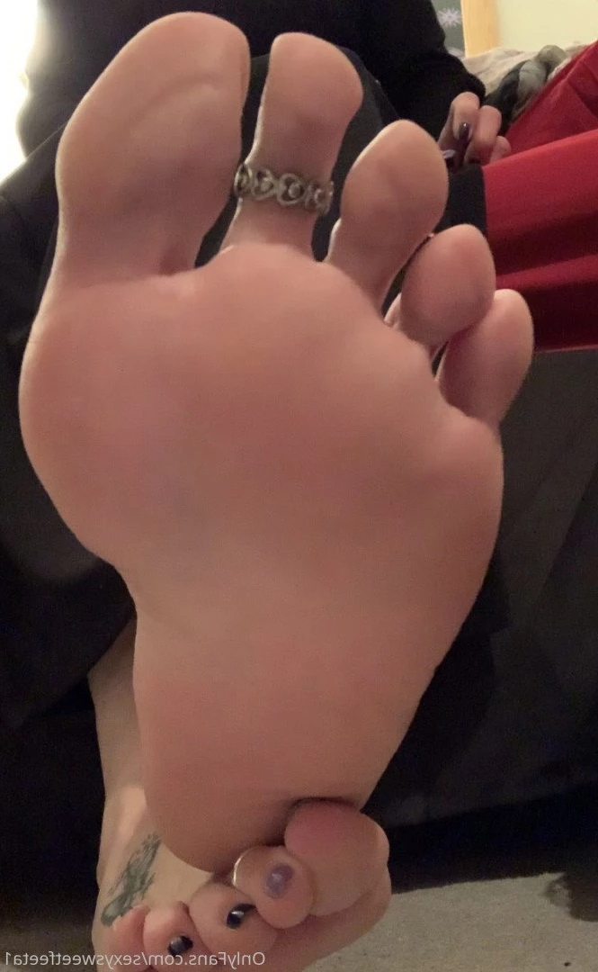sexysweetfeetana [ sexysweetfeeta1 ] Onlyfans leaked photo 2790634 on Hotleaks.tv