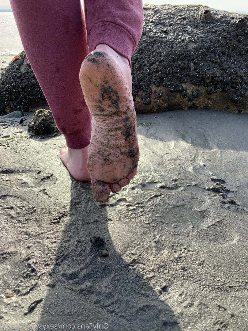 sexysweetfeetana [ sexysweetfeeta1 ] Onlyfans leaked photo 2791069 on Hotleaks.tv