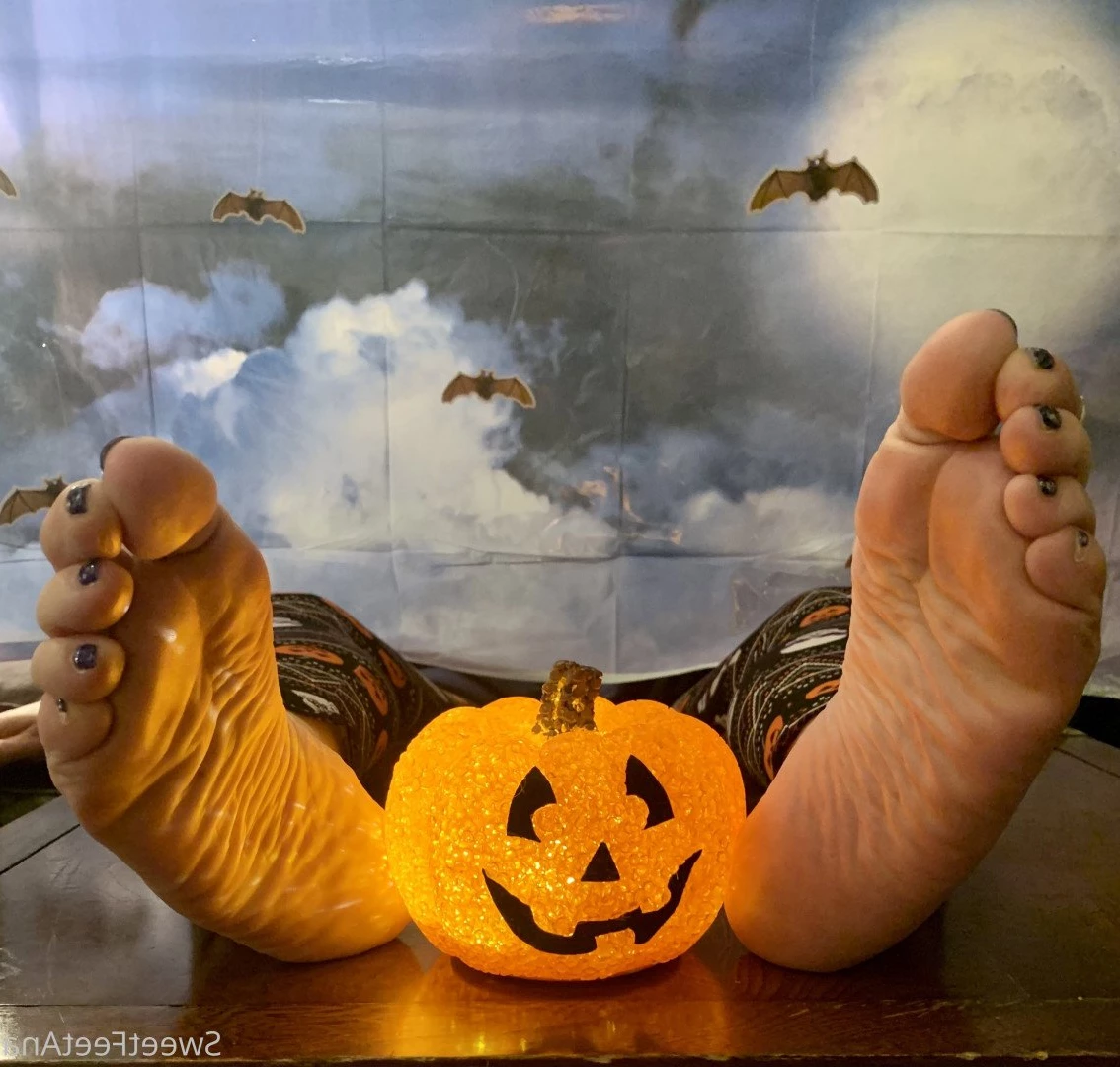 sexysweetfeetana [ sexysweetfeeta1 ] Onlyfans leaked photo 2791153 on Hotleaks.tv