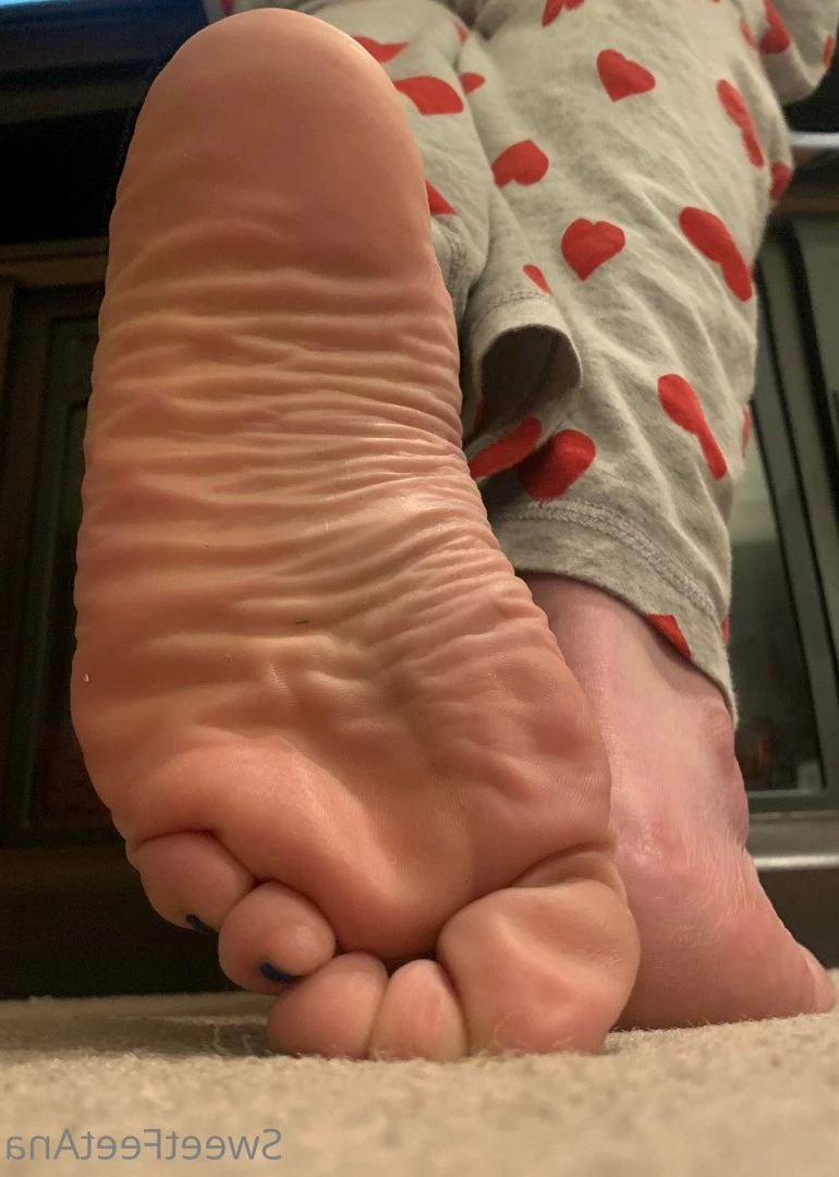 sexysweetfeetana [ sexysweetfeeta1 ] Onlyfans leaked photo 2791756 on Hotleaks.tv