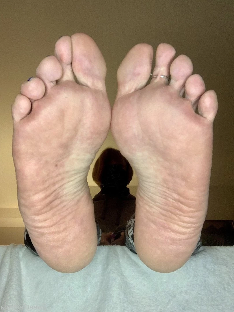 sexysweetfeetana [ sexysweetfeeta1 ] Onlyfans leaked photo 2791807 on Hotleaks.tv