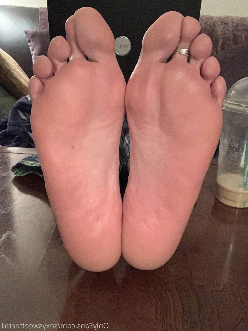 sexysweetfeetana [ sexysweetfeeta1 ] Onlyfans leaked photo 2792255 on Hotleaks.tv