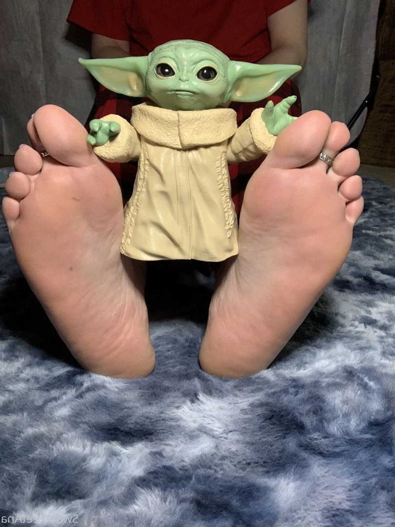 sexysweetfeetana [ sexysweetfeeta1 ] Onlyfans leaked photo 2792602 on Hotleaks.tv
