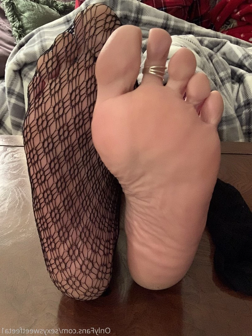 sexysweetfeetana [ sexysweetfeeta1 ] Onlyfans leaked photo 2792684 on Hotleaks.tv