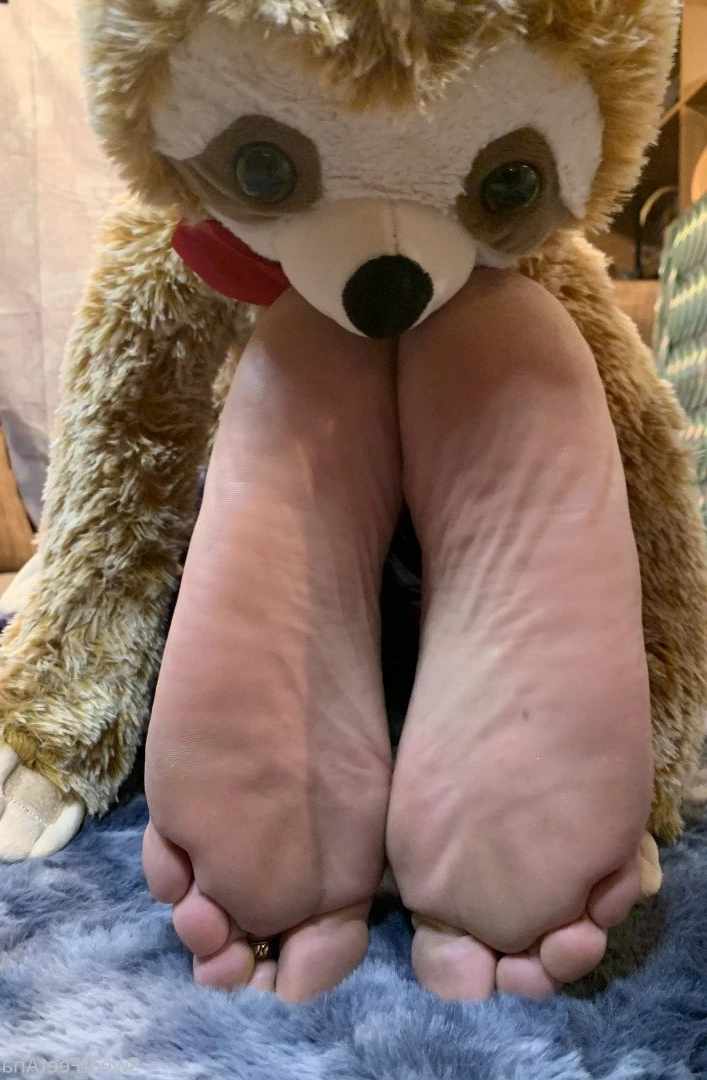 sexysweetfeetana [ sexysweetfeeta1 ] Onlyfans leaked photo 2793449 on Hotleaks.tv