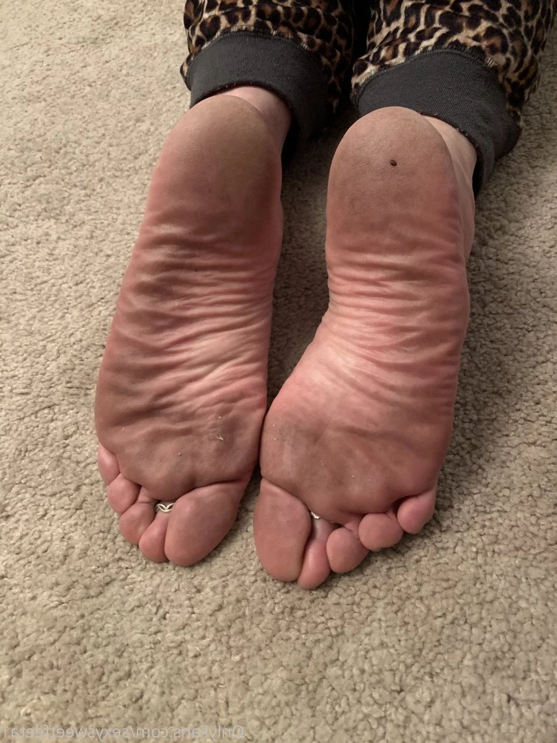 sexysweetfeetana [ sexysweetfeeta1 ] Onlyfans leaked photo 2793536 on Hotleaks.tv