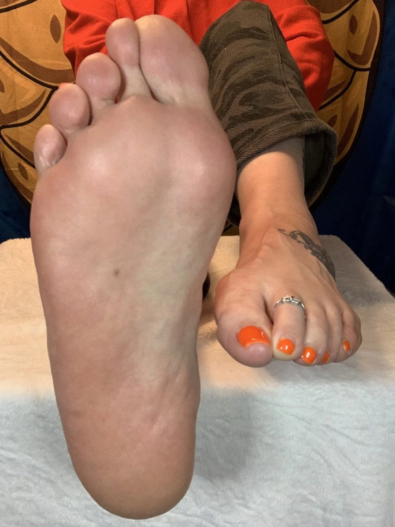 sexysweetfeetana [ sexysweetfeeta1 ] Onlyfans leaked photo 2793606 on Hotleaks.tv