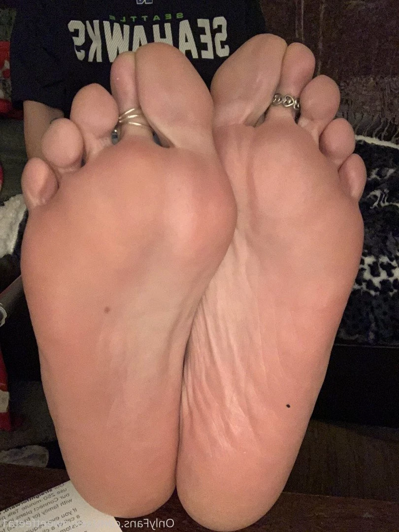 sexysweetfeetana [ sexysweetfeeta1 ] Onlyfans leaked photo 2794094 on Hotleaks.tv